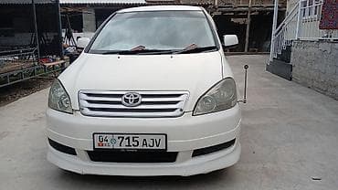 mers c class: Toyota Ipsum: 2002 г., 2.4 л, Автомат, Бензин, Минивэн — 2