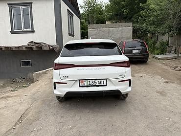 бампер 124 ешка: BYD E2: 2022 г., Автомат, Электромобиль, Хэтчбэк — 3