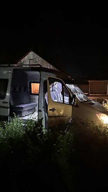ремонт dreame: Mercedes-Benz Sprinter — пассажирский/грузопассажирский фургон белого — 3