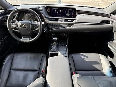 camry 2010: Lexus ES: 2019 г., Типтроник, Гибрид, Седан — 8