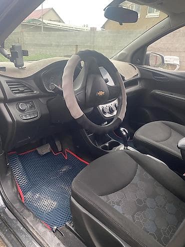 Унаа: Chevrolet Spark: 2017 г., 0.1 - engine capacity л, Автомат, Бензин, Вэн/Минивэн — 5