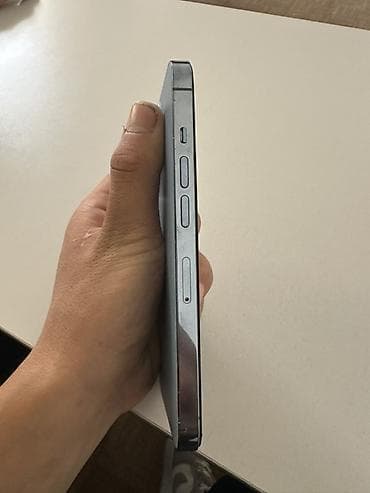 iphone 15 mini: IPhone 13 Pro, Sierra Blue, Чехол — 6