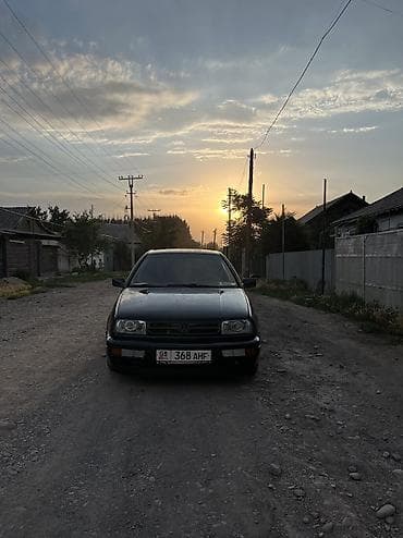 dodge challenger: Volkswagen Golf: 1995 г., 1.8 л, Механика, Бензин, Хэтчбэк — 3