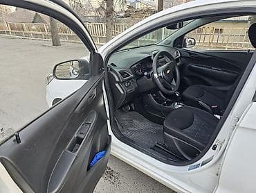 тлк 100: Chevrolet Spark: 2020 г., 1 л, Вариатор, Бензин, Хэтчбэк — 5