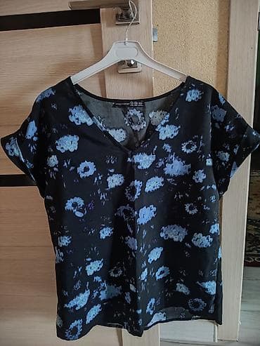 Блузка лёгкая состояние отличное 46-48р