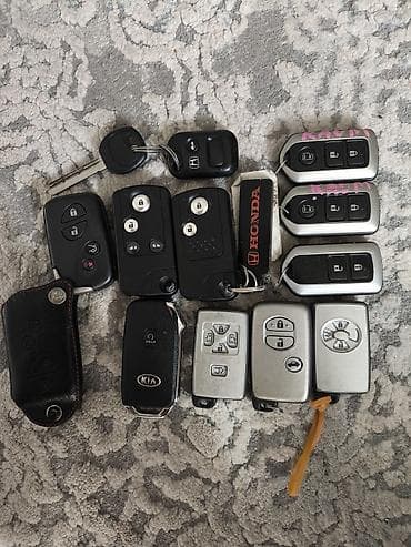 продаю набор ключей: Ключ Lexus — 1