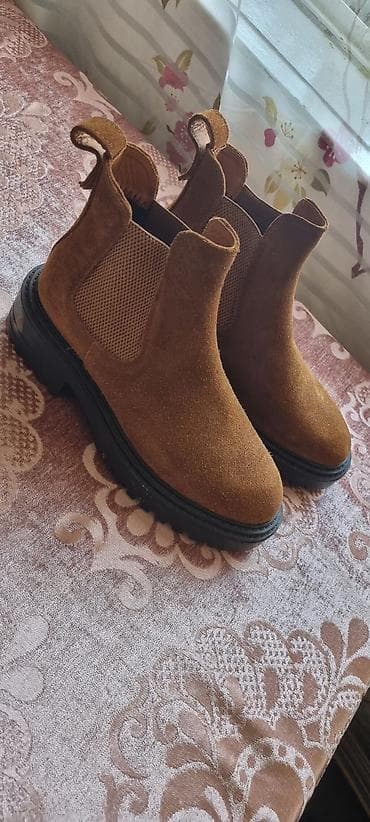 хромовый сапог: Замшевые челси, цвет карамельный (рыжий). - Материал верха: замша. - — 2