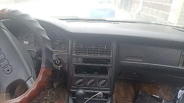vaz 21099: Audi 80: 1988 г., 1.8 л, Механика, Бензин, Седан — 7