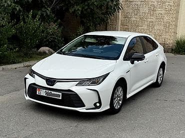 Toyota Corolla: 2021 г., 1.8 л, Вариатор, Гибрид, Седан — 3