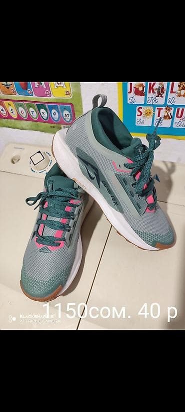 adidas сланцы: Кроссовки для бега/повседневной активности - Размер: 40 - Цена: 1150 — 1