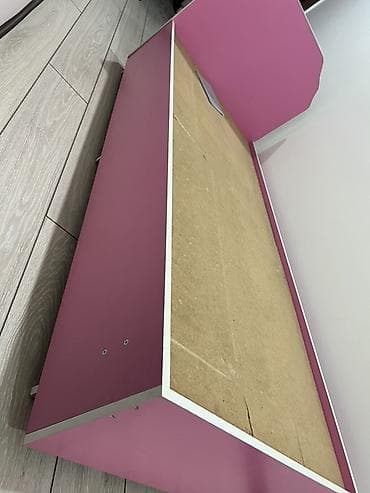 bunk bed: Односпальная детская кровать без матраса. - Размер спального места — 2