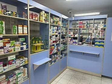 медицинский шкаф: Торговое оборудование для аптеки/медицинского пункта Комплект — 2