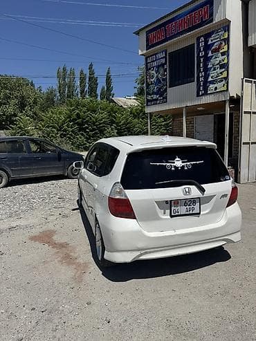 lexus hs250h: Honda Fit: 2003 г., 1.5 л, Автомат, Бензин, Купе — 3