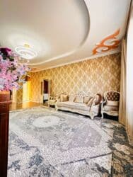 дом район пишпек: 250 м², 9 комнат — 1