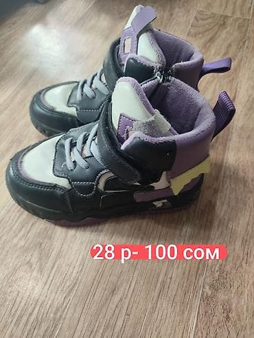 Детская обувь: 🎀 👟👟Обувь на девочку и на мальчика. ✅Подошва целая. Размеры 28, 29 — 7