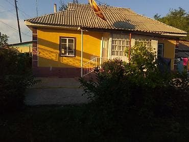 Кыймылсыз мүлк: Дом с двором и садом - Отдельностоящий одноэтажный дом с мансардной — 1
