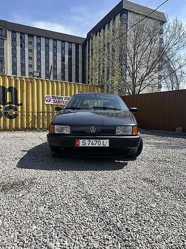 Volkswagen Passat Variant: 1993 г., 1.8 л, Механика, Бензин, Универсал — 8