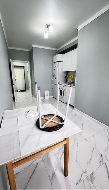 продаю гараж аламедин 1: Срочно продаю 1 к.кв. в Аламедин-1, дом 34/1. Рядом с кафе Жасмин — 6