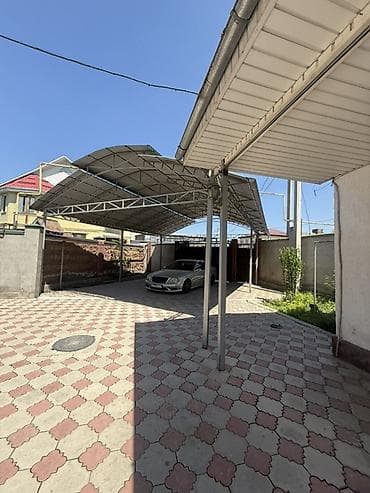 особняк киргизия 1: Продается Особняк в ж/м Ынтымак Площадь 300 кв м Участок 8,7 сот — 4