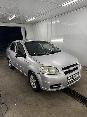 Транспорт: Chevrolet Aveo: 2010 г., Механика, Бензин, Седан — 3