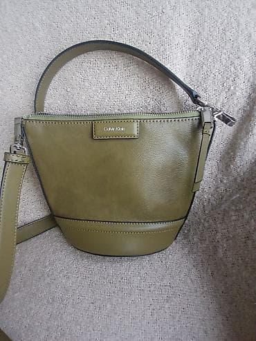 Сумка Calvin Klein, ведерочко кросс‑боди/мини-хобо. Состояние как