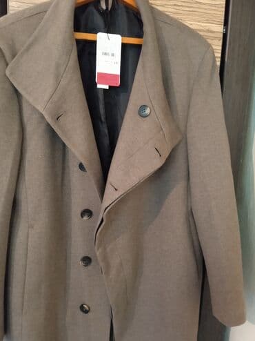 Пальто: Пальто Турция размер 2 XL новый, цвет светло коричневый цена 5000 — 6