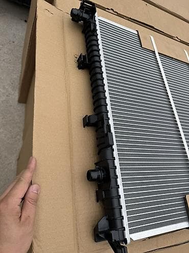 системы охлаждения coollaboratory: Радиатор охлаждения MAHLE/BEHR для BMW G05,G07,G06 - Производитель — 9