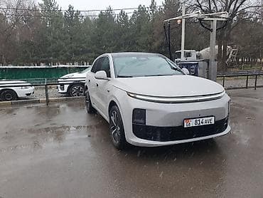 lexsus es: Lixiang L6: 2024 г. — 2