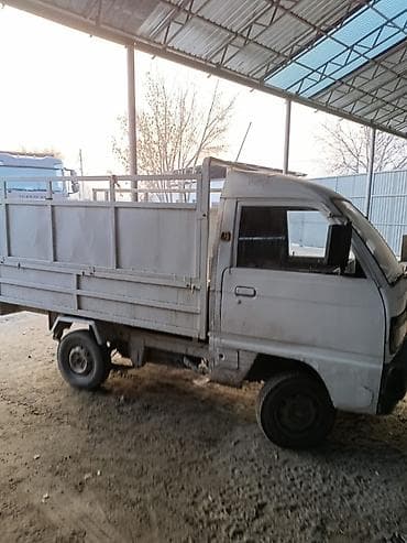 мотоцикл кытай: Жеңил жүк ташуучу унаа, Колдонулган — 1