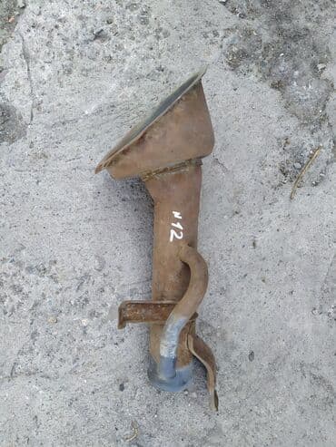 дополнительный бак: Горловина топливного бака Горловина бака, Гарловина бака, Горлавина — 1