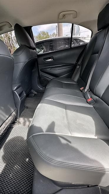 Toyota Corolla: 2022 г., 1.8 л, Вариатор, Гибрид, Седан — 6