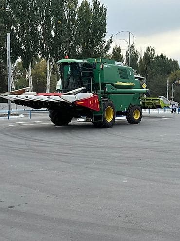 claas jaguar: Комбайн зерноуборочный John Deere 1550 CWS с кукурузной жаткой — 2