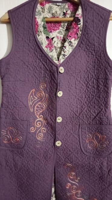 шарфы новые: Чапан женское почти жаны 50 размер1000 сом — 2