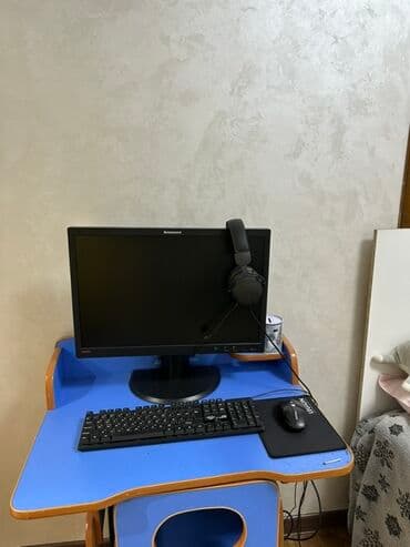 системник и монитор: Компьютер, Для несложных задач, Б/у, Intel Core i3 — 2