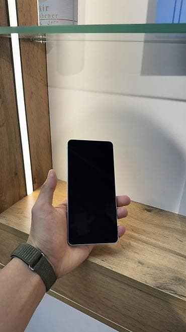 ace pro 2: Samsung Galaxy S26 Ultra, 512 ГБ, светло‑голубой. Ключевые — 2