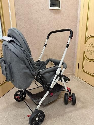 коляски peg perego: Коляска, Другой бренд, цвет - Серебристый, Б/у — 2