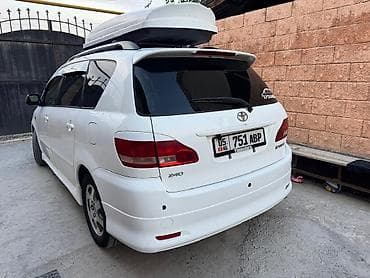 mini jack: Toyota Ipsum: 2002 г., 2.4 л, Автомат, Газ, Минивэн — 4