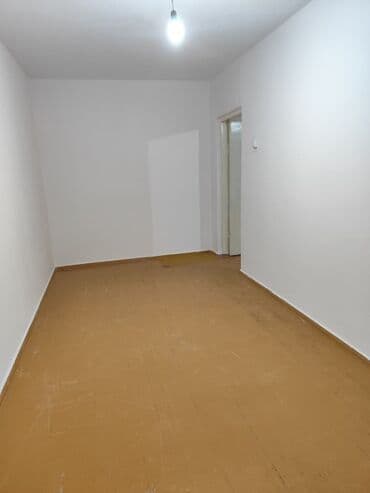 продаю 2 комн квартиру: 2 комнаты, 45 м², Индивидуалка, 3 этаж, Косметический ремонт — 5