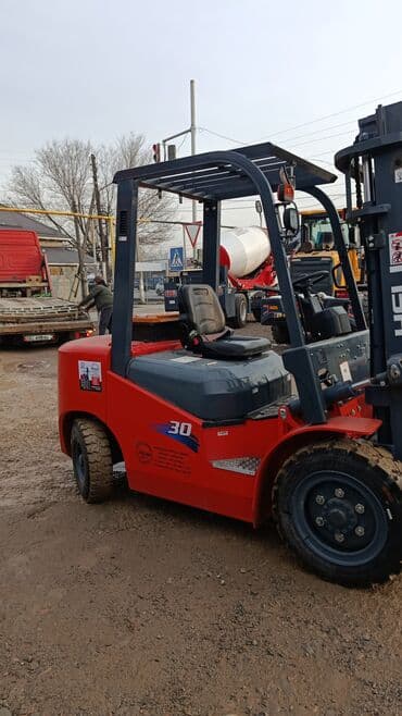 старте: Погрузчик, 2024 г., Колесный, Вилочный — 2