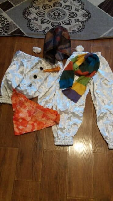 Продам детские новогодние костюмы- костюм снеговика для мальчика 5-6 at lalafo.kg Продам детские новогодние костюмы- костюм снеговика для мальчика 5-6