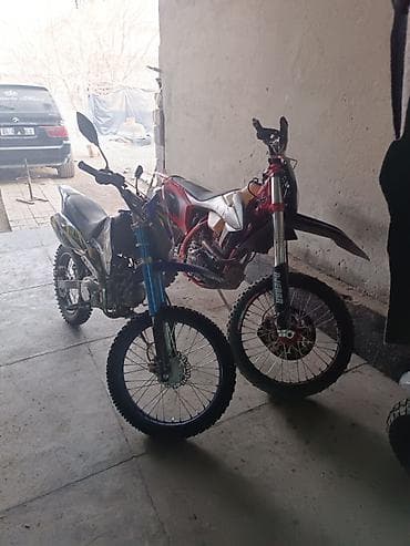 мотоциклы горные: Эндуро/кроссовый мотоцикл с офроуд‑подвеской и агрессивной резиной — 6