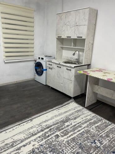 аренда частные дома: Сдаётся студия с отдельным санузлом и кухонной зоной. Подходит для — 2