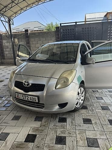 g comp: Toyota Yaris: 2007 г., 1.3 л, Автомат, Бензин, Хэтчбэк — 2