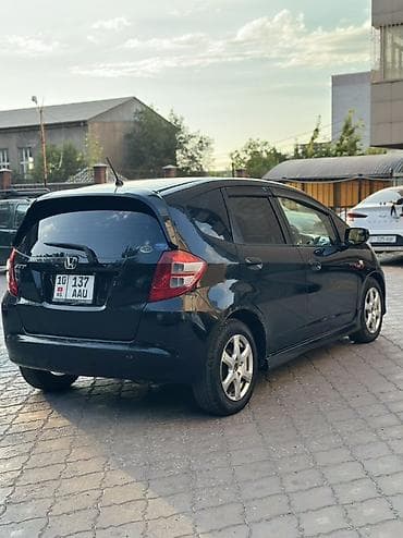 Продажа авто: Honda Fit: 2008 г., 1.3 л, Автомат, Бензин, Хэтчбэк — 6