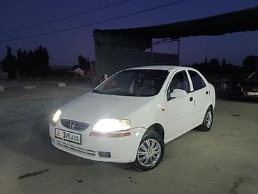 nissan maxima: Daewoo Kalos: 2002 г., 1.5 л, Механика, Бензин, Седан — 2