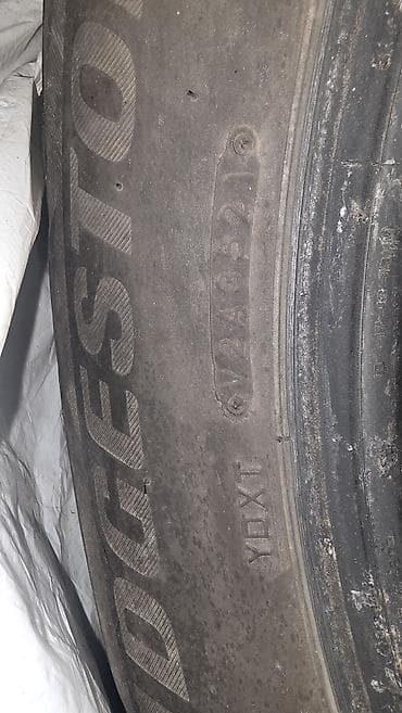 bridgeston: Шины 265 / 60 / R 18, Зима, Б/у, Комплект, Внедорожные (АТ/МТ), Bridgestone — 3