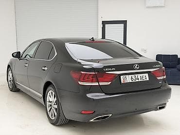 битый машина: Lexus LS: 2013 г., 4.6 л, Бензин, Седан — 3