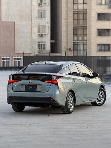 рф авто: Toyota Prius: 2019 г., 1.8 л, Автомат, Гибрид, Лифтбек — 2