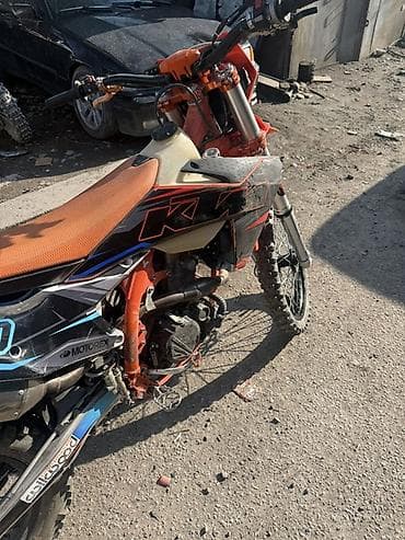 пластик на эндуро: Эндуро 300 куб. см, Бензин, Взрослый — 1