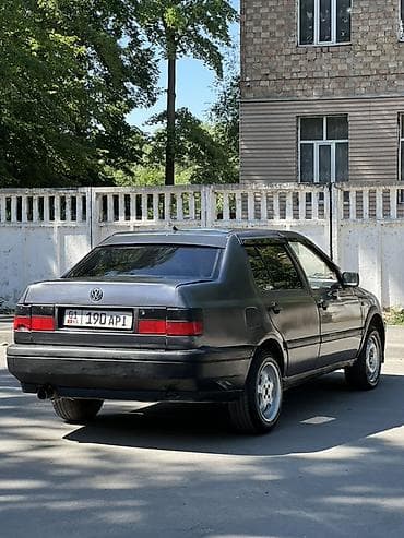 volkswagen arteon: Volkswagen Vento: 1992 г., 1.8 л, Механика, Бензин, Седан — 5